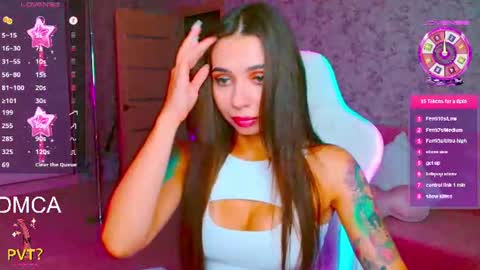 Vinkiepinkie online show from July 2026 07:04:01 PM