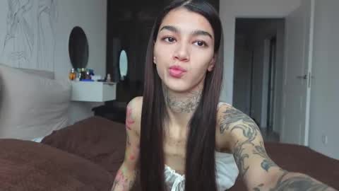 vinkitinkii online show from October 2025 06:58:02 AM