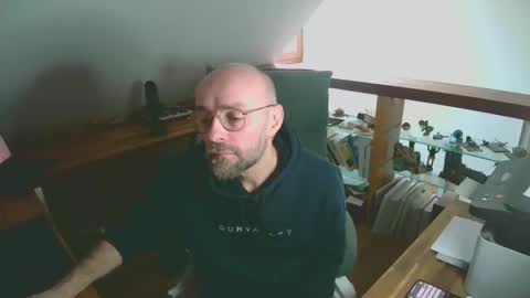 Snapshot of vins7451 chatting on February 2025 02:57:01 PM vins online show from February 2025 02:57:01 PM