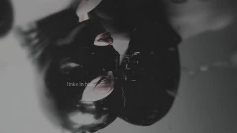 Diva Silvia online show from February 2025 11:09:01 AM