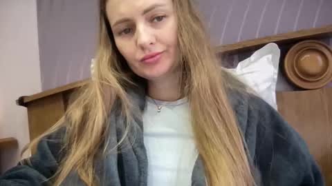 Snapshot of viola_1 chatting on November 2025 09:26:02 AM Funny girl online show from November 2025 09:26:02 AM