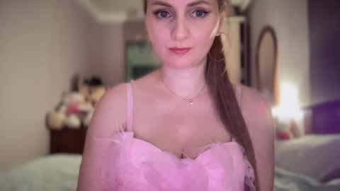 Funny  girl online show from July 2026 10:38:01 PM