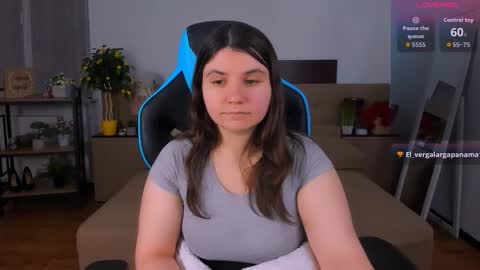 Snapshot of viola__shy chatting on February 2026 10:03:02 PM Viola online show from February 2026 10:03:02 PM