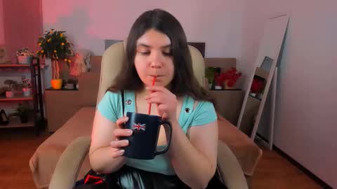 Snapshot of viola__shy chatting on February 2026 10:00:02 PM Viola online show from February 2026 10:00:02 PM