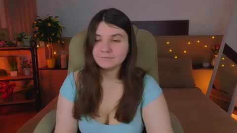 Snapshot of viola__shy chatting on March 2026 09:19:02 PM Viola online show from March 2026 09:19:02 PM