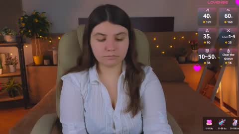 Snapshot of viola__shy chatting on April 2026 07:44:02 PM Viola online show from April 2026 07:44:02 PM