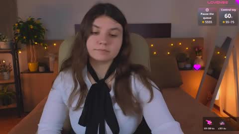 Snapshot of viola__shy chatting on April 2026 08:25:02 PM Viola online show from April 2026 08:25:02 PM