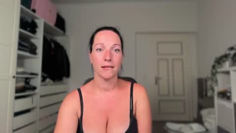 Snapshot of viola_beck chatting on August 2026 09:02:01 PM Vio online show from August 2026 09:02:01 PM