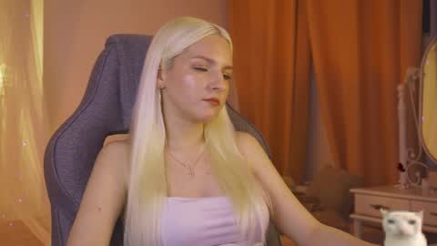 violamore online show from May 2026 04:07:02 AM