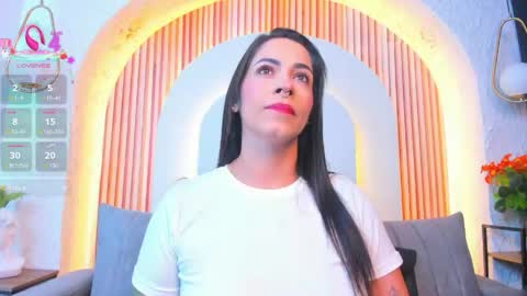 Violette online show from May 2026 10:21:01 AM