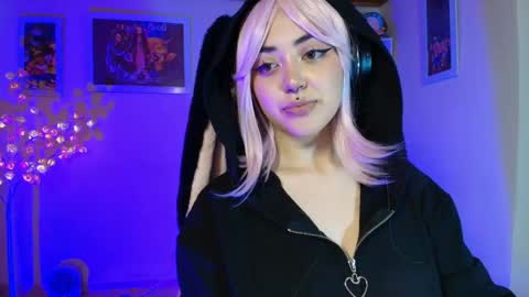 violet online show from May 2026 08:34:01 AM