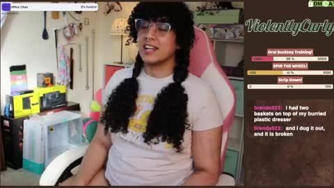 Snapshot of violentlycurly chatting on February 2025 11:12:02 PM Curly the Coin Operated Toy online show from February 2025 11:12:02 PM