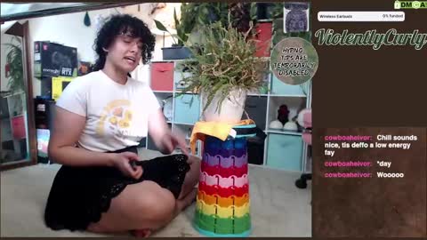 Snapshot of violentlycurly chatting on March 2025 11:18:02 PM Curly the Coin Operated Toy online show from March 2025 11:18:02 PM