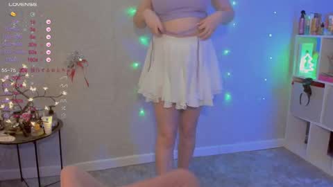 Snapshot of violet____h chatting on January 2025 06:27:02 PM violet____h online show from January 2025 06:27:02 PM