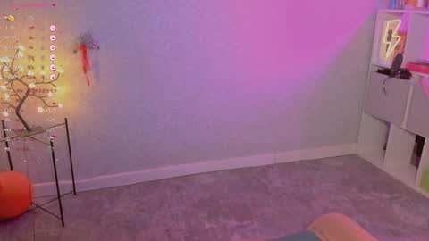 Snapshot of violet____h chatting on February 2025 07:09:01 PM violet____h online show from February 2025 07:09:01 PM