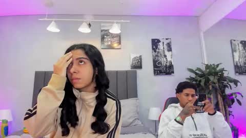 Violet and Myers online show from November 2025 11:10:01 AM