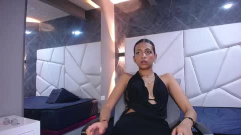 Violet online show from May 2026 03:40:01 PM