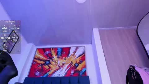 Snapshot of violet_blaze chatting on November 2025 10:14:01 AM online show from November 2025 10:14:01 AM