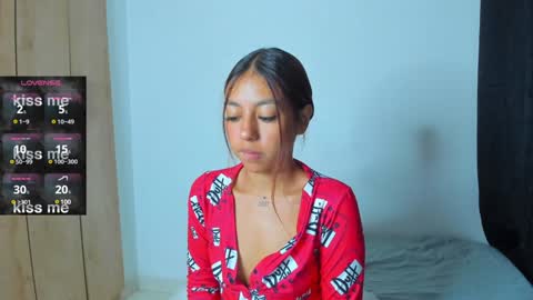 Violet and Casper online show from December 2024 11:18:02 AM