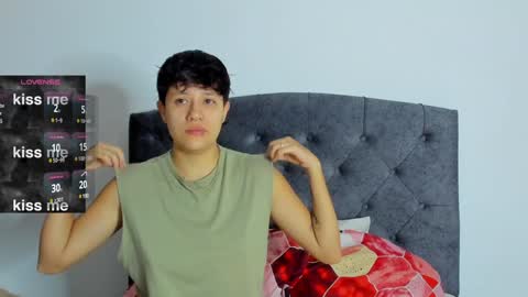 Violet and Casper online show from January 2025 09:55:01 AM