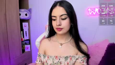 Violeta  online show from December 2024 05:11:01 PM