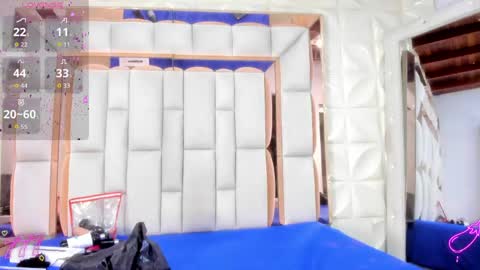 violet_milleer online show from April 2026 07:30:02 PM