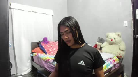 Snapshot of violet_smilies chatting on July 2026 04:21:01 AM Violet Rosselane online show from July 2026 04:21:01 AM