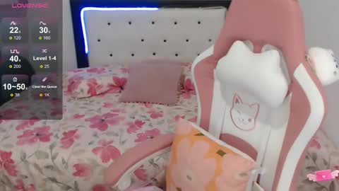 Snapshot of violet_stone22 chatting on March 2025 02:17:01 AM Violeta online show from March 2025 02:17:01 AM