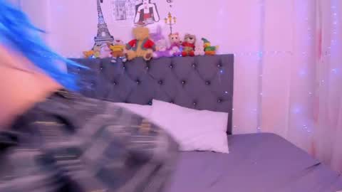 Snapshot of violeta_blaze1 chatting on April 2026 09:04:01 AM Violeta online show from April 2026 09:04:01 AM