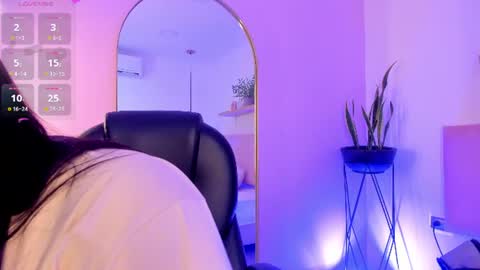 Violeta Candy online show from June 2026 10:10:02 AM