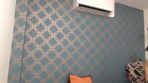 Violeta  online show from January 2025 01:13:02 AM