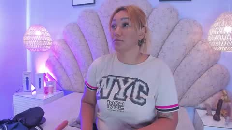 violeta_medina online show from December 2025 02:41:02 AM