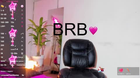 Snapshot of violeta_prince chatting on February 2025 06:24:02 PM Violeta Princess Please help me with your thumbs up its important online show from February 2025 06:24:02 PM