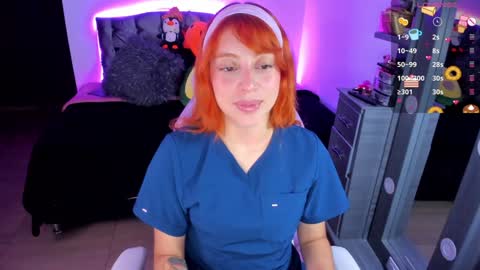 Snapshot of violetaarey chatting on December 2024 11:37:02 PM Violeta Help me reach 150 thumbs up online show from December 2024 11:37:02 PM