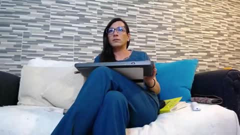 Violeta Gmez online show from November 2025 02:32:01 AM