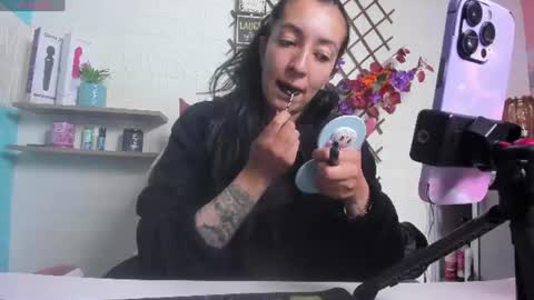 Violeta online show from July 2026 05:37:02 PM