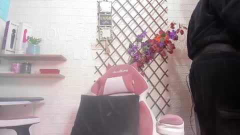 Violeta online show from July 2026 02:32:01 AM