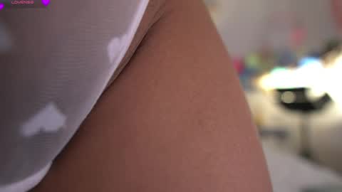 violeth___ online show from May 2026 11:16:01 AM