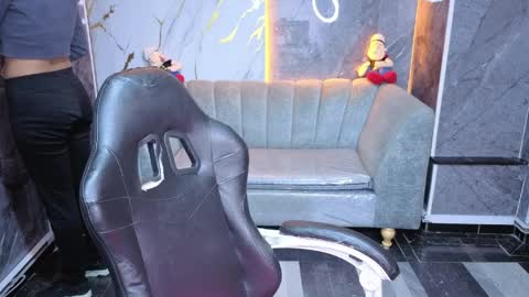 Snapshot of violeth_b chatting on April 2026 01:00:02 PM violeth_b online show from April 2026 01:00:02 PM