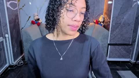 Snapshot of violeth_b chatting on April 2026 01:00:02 PM violeth_b online show from April 2026 01:00:02 PM