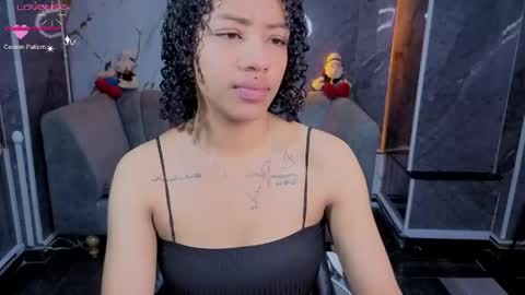 Snapshot of violeth_b chatting on May 2026 01:16:02 PM violeth_b online show from May 2026 01:16:02 PM
