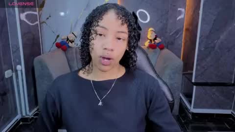 Snapshot of violeth_b chatting on May 2026 01:17:01 PM violeth_b online show from May 2026 01:17:01 PM