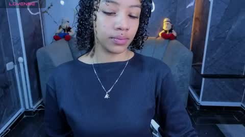 Snapshot of violeth_b chatting on May 2026 01:21:02 PM violeth_b online show from May 2026 01:21:02 PM