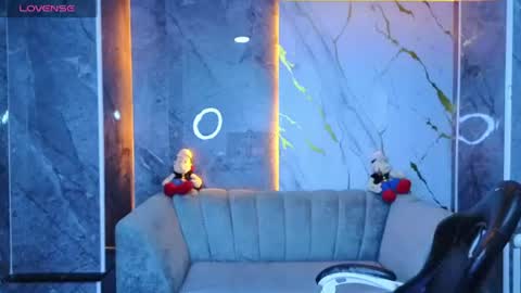 violeth_b online show from July 2026 01:47:02 PM