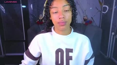 violeth_b online show from July 2026 12:58:02 PM