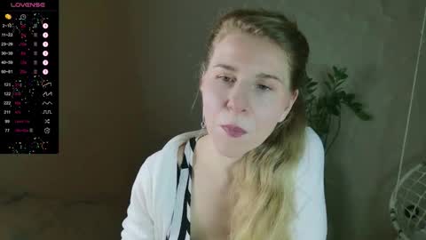 Snapshot of violetplath chatting on January 2026 07:19:02 PM Violet next stream December 6 online show from January 2026 07:19:02 PM