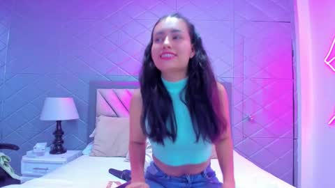 Violet Rousse online show from October 2025 03:11:01 PM