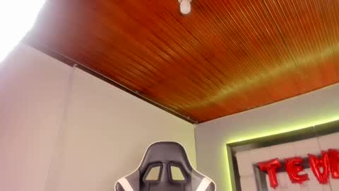 violetskinny online show from February 2025 11:36:02 PM