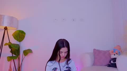 Snapshot of violetssweet chatting on October 2025 01:14:02 AM violetssweet online show from October 2025 01:14:02 AM