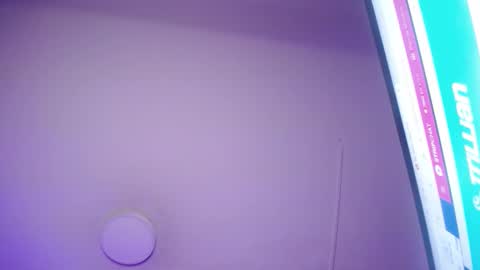 Snapshot of violett_queen122 chatting on September 2025 02:27:02 AM violett_queen122 online show from September 2025 02:27:02 AM